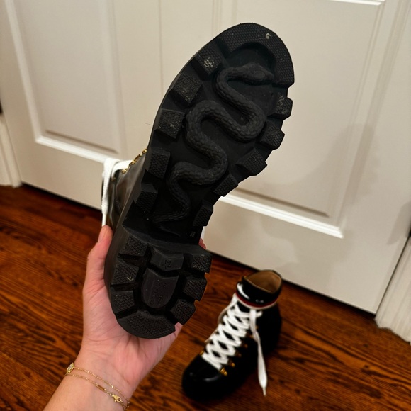 GUCCI GG LEATHER CANVAS ANKLE BOOTS BLACK W/ RED, WHITE, AND BLUE BUCKLE - Picture 7 of 16